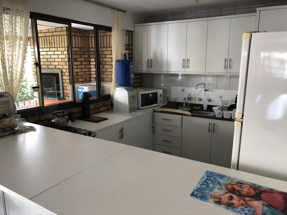 Quatro Ilhas Beach Hostel บอมบินญัส ภายนอก รูปภาพ
