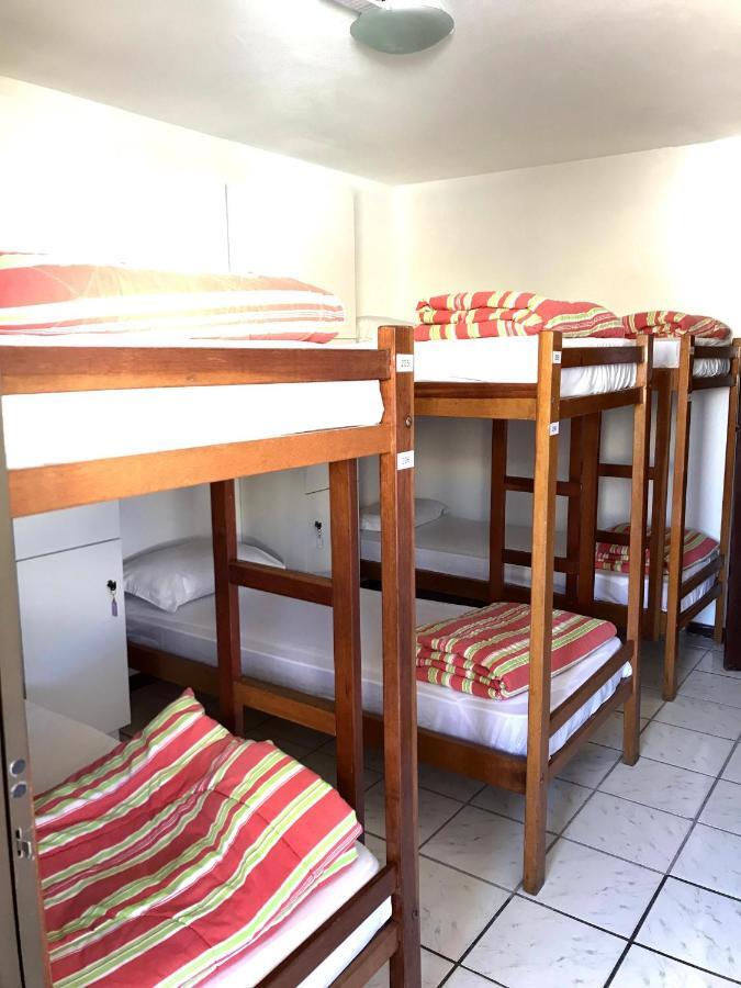 Quatro Ilhas Beach Hostel บอมบินญัส ภายนอก รูปภาพ