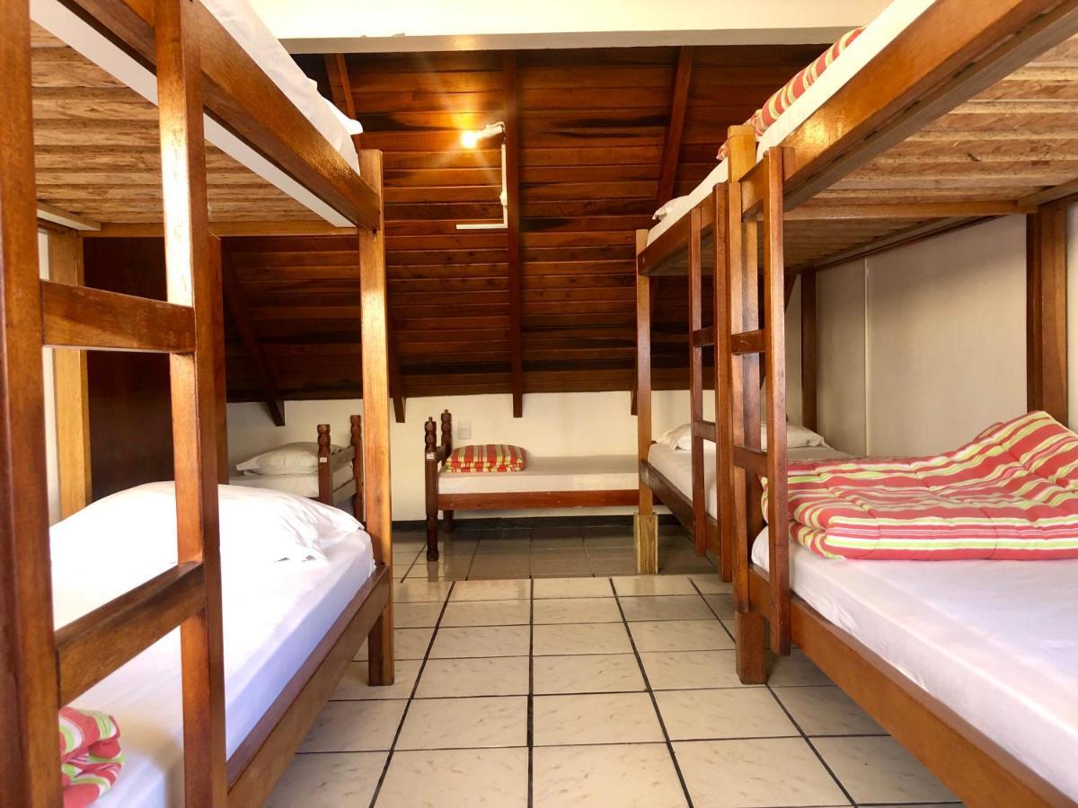 Quatro Ilhas Beach Hostel บอมบินญัส ภายนอก รูปภาพ