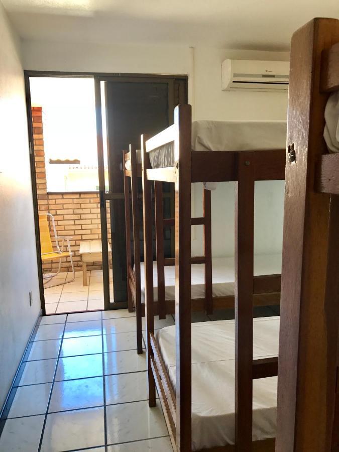 Quatro Ilhas Beach Hostel บอมบินญัส ภายนอก รูปภาพ