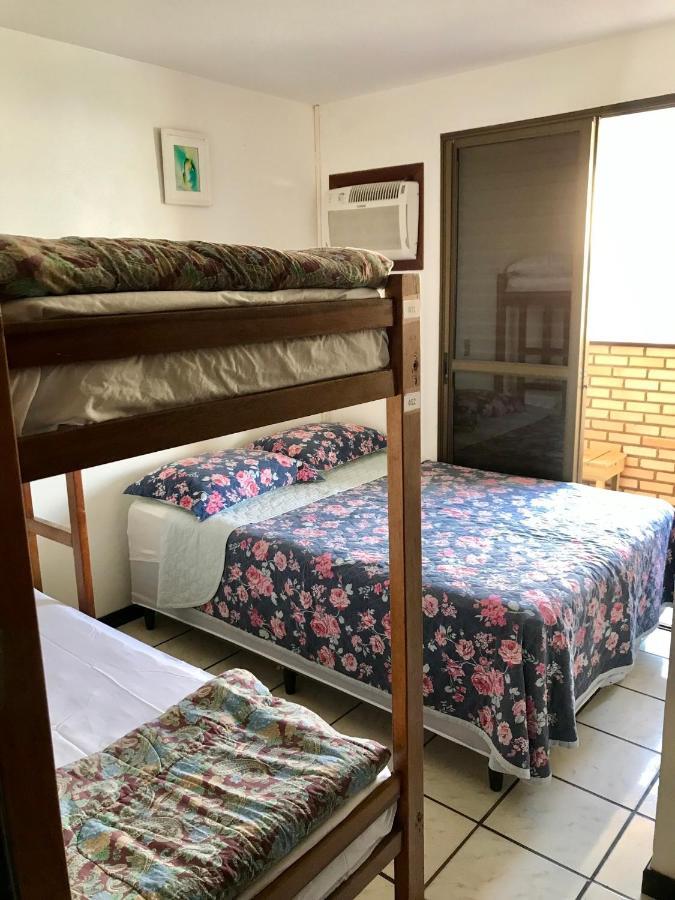 Quatro Ilhas Beach Hostel บอมบินญัส ภายนอก รูปภาพ