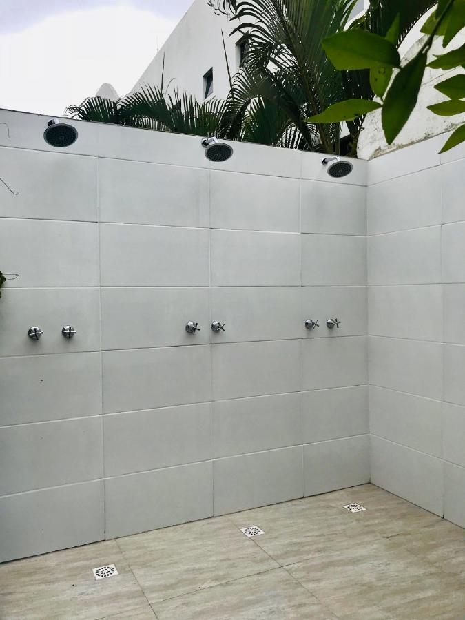 Quatro Ilhas Beach Hostel บอมบินญัส ภายนอก รูปภาพ